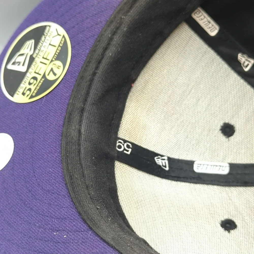 New Era 59FIFTY Atlanta Braves Fitted Hat 100% Wool Black Purple Piping 7 3/8